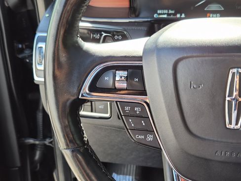 Used 2020 Lincoln Navigator Reserve w/ Equipment Group 208A Reserve image 27