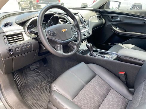 Used 2019 Chevrolet Impala LT w/ LT Convenience Package FWD image 22