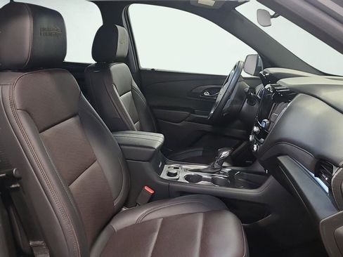 Used 2023 Chevrolet Traverse High Country image 15