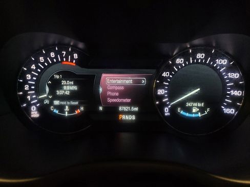 Used 2019 Lincoln MKC Premiere FWD image 23