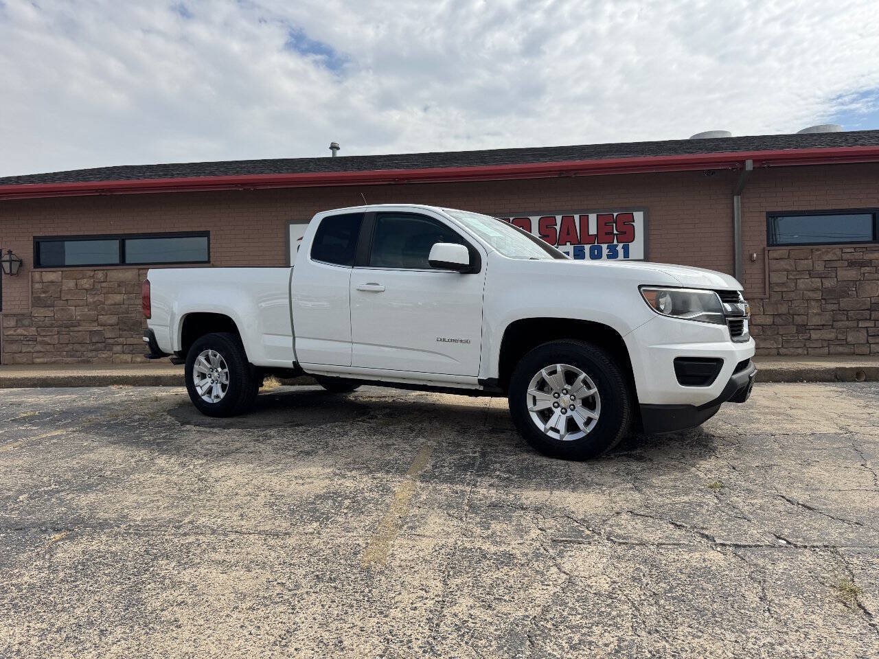 Used 2020 Chevrolet Colorado LT w/ Safety Package RWD image 1