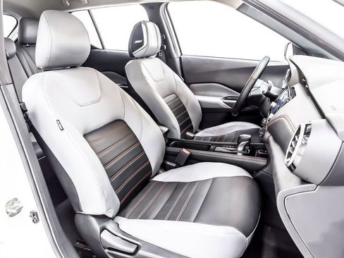 Used 2023 Nissan Kicks SR w/ SR Premium Package image 33