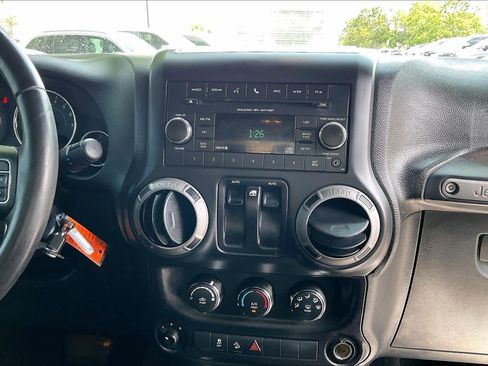 Used 2016 Jeep Wrangler Sport w/ Quick Order Package 24S AWD/4WD image 7