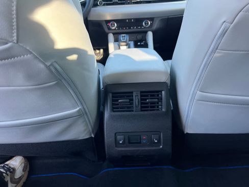 Used 2023 Mitsubishi Outlander SEL image 32