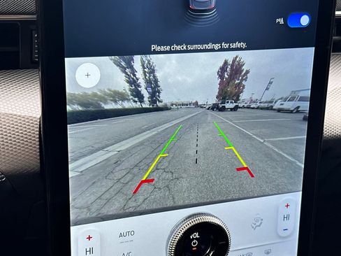 Certified 2022 Ford Mustang Mach-E Select image 21