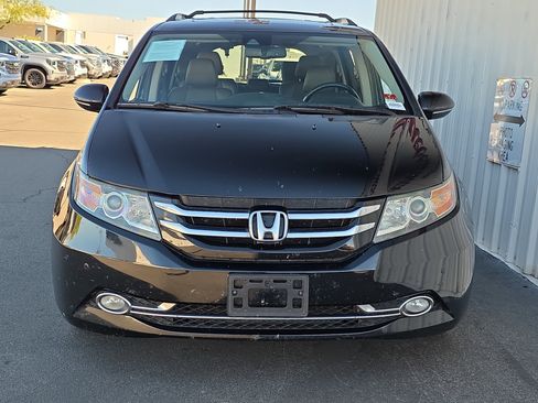 Used 2017 Honda Odyssey Touring Elite image 2