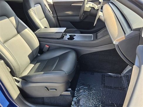 Used 2024 Tesla Model Y Long Range image 16