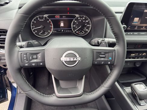 New 2026 Nissan Rogue SV AWD/4WD image 16
