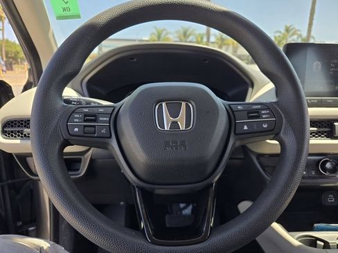 Used 2023 Honda HR-V LX image 19