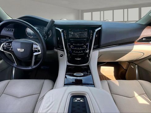 Used 2017 Cadillac Escalade Premium Luxury w/ LPO, Radiant Package image 7