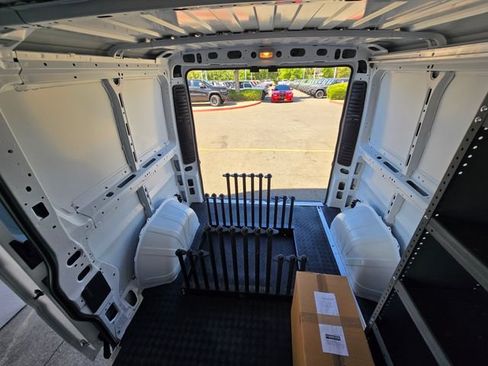 Used 2025 RAM ProMaster 2500 FWD image 22