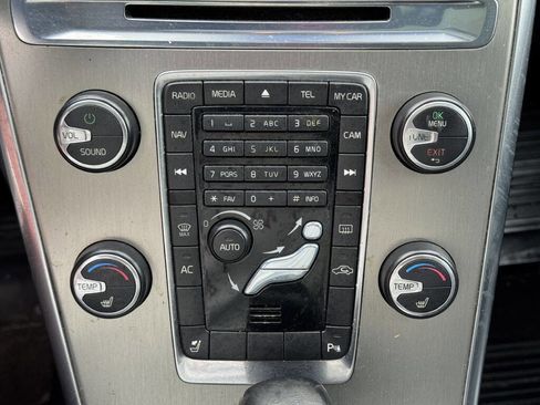 Used 2012 Volvo XC60 3.2 image 19