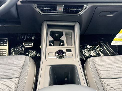 New 2026 Volkswagen Tiguan SE R-Line FWD image 26