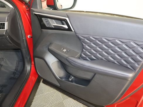 Used 2024 Mitsubishi Outlander SEL image 40