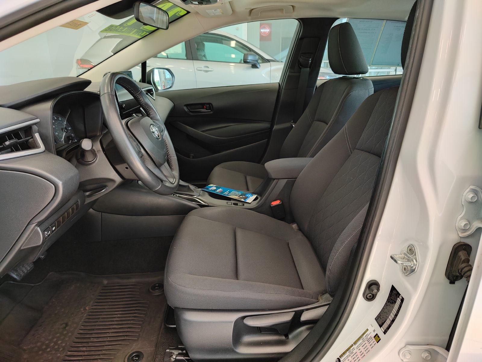 Used 2024 Toyota Corolla LE w/ LE Premium Package FWD image 10
