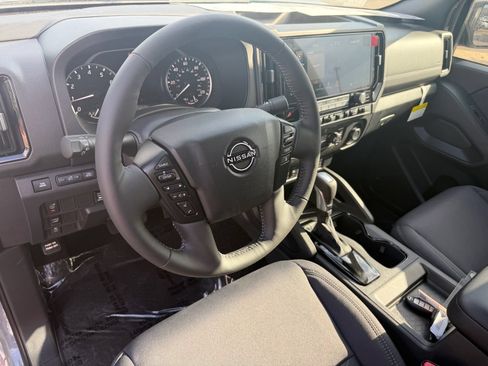 New 2026 Nissan Frontier SV w/ SV Convenience Package RWD image 14