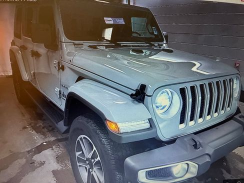 Used 2023 Jeep Wrangler Unlimited Sahara w/ LED Lighting Group AWD/4WD image 4