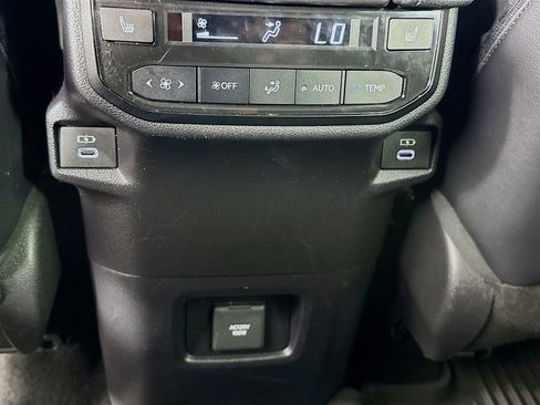 Used 2024 Toyota Grand Highlander Limited image 26