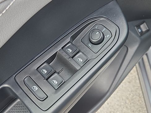Certified 2024 Volkswagen Taos SEL AWD/4WD image 21