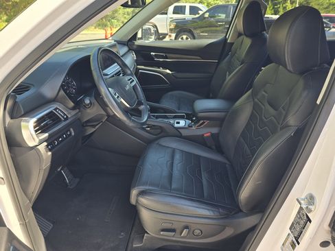Used 2022 Kia Telluride SX w/ SX Prestige Package AWD/4WD image 12