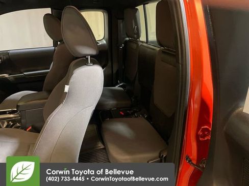 Used 2018 Toyota Tacoma TRD Sport image 23