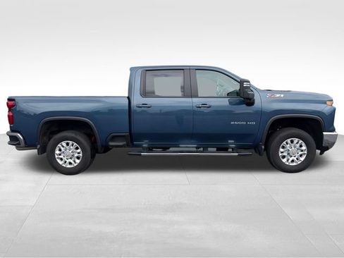 Used 2024 Chevrolet Silverado 2500 LT w/ All Star Edition AWD/4WD image 8