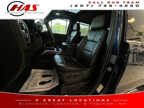 Used 2019 Chevrolet Silverado 1500 High Country w/ Technology Package AWD/4WD image 10