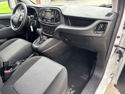 Used 2022 RAM ProMaster City Tradesman FWD image 12