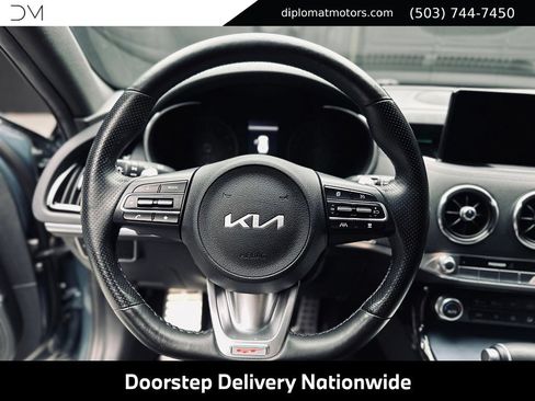 Used 2022 Kia Stinger GT1 AWD/4WD image 28