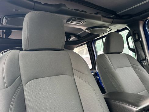 Used 2019 Jeep Wrangler Unlimited Sport AWD/4WD image 17