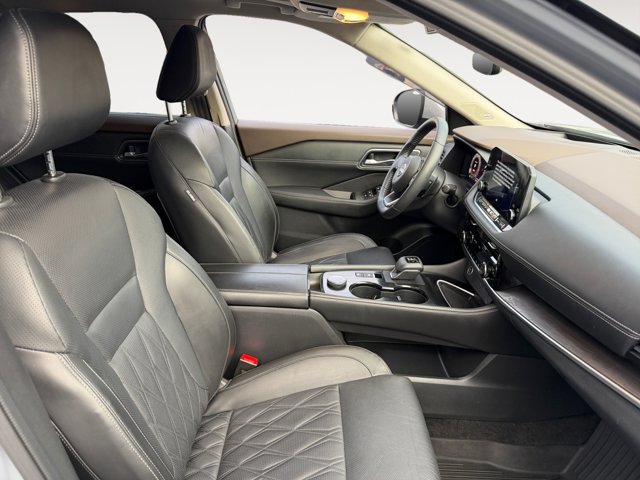 Used 2023 Nissan Rogue Platinum w/ Platinum Premium Package AWD/4WD image 18