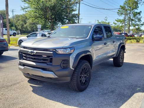 Used 2024 Chevrolet Colorado Trail Boss w/ Technology Package AWD/4WD image 3