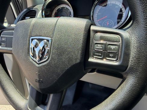 Used 2013 RAM C/V Tradesman FWD image 32