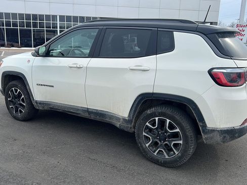 Used 2020 Jeep Compass Trailhawk image 10