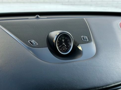 Used 2017 Maserati Levante Sport Utility 4D image 34