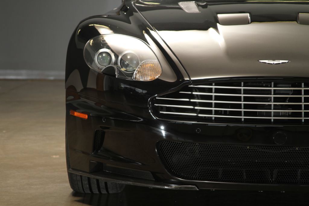 Used 2009 Aston Martin DBS Coupe RWD image 22