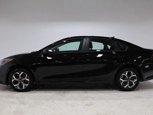 Used 2019 Kia Forte LXS FWD image 4