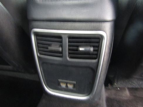 Used 2017 Dodge Charger SXT w/ Navigation & Travel Group image 23