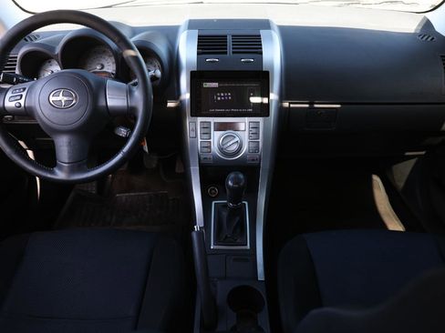 Used 2010 Scion tC 2DR HATCHBACK image 2