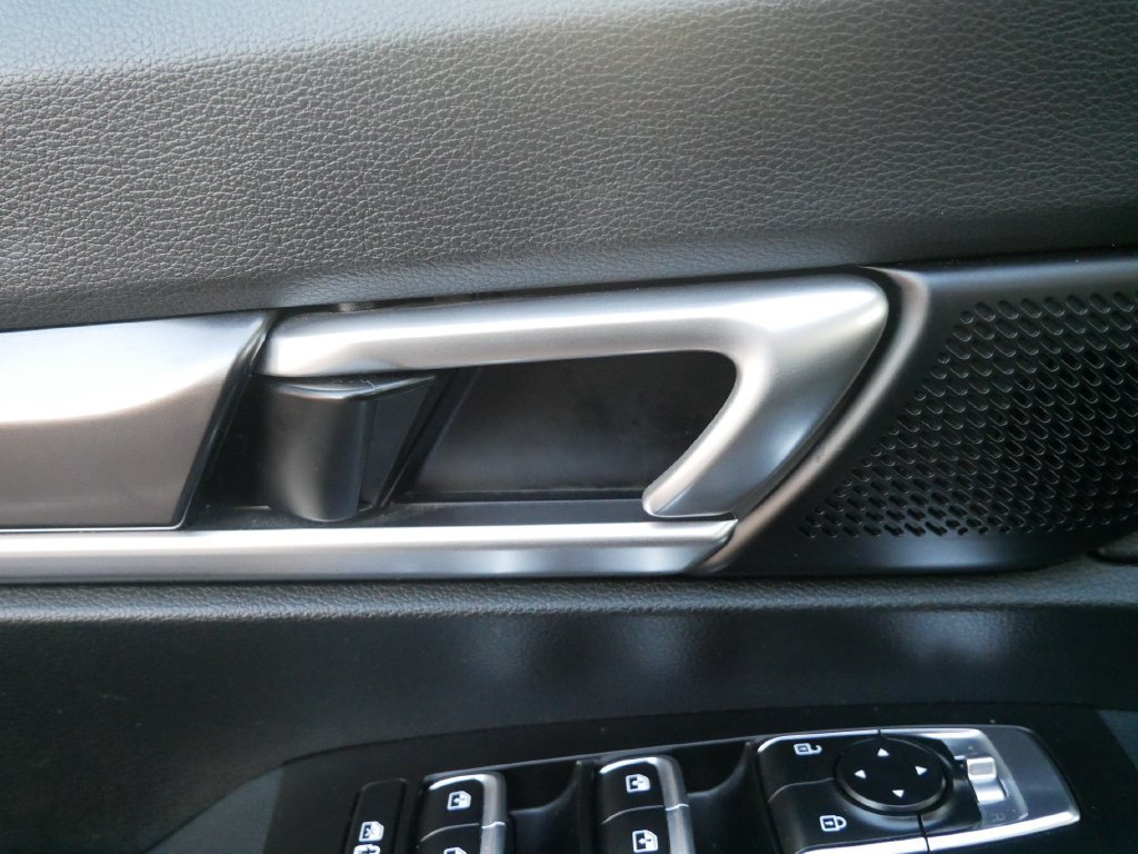 Used 2025 Kia Telluride S AWD/4WD image 14