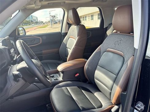 Certified 2024 Ford Bronco Sport Outer Banks w/ Tech Package image 17