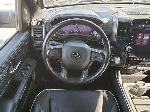 Used 2025 RAM 1500 Limited AWD/4WD image 19