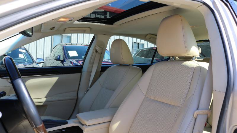 Used 2015 Lexus ES 350 w/ Luxury Package FWD image 11