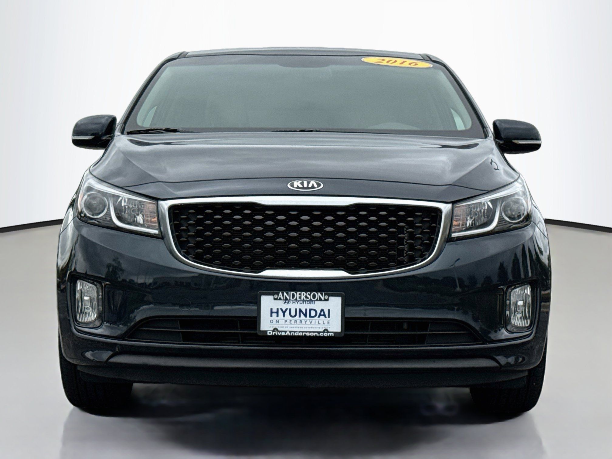 Used 2016 Kia Sedona EX FWD image 2