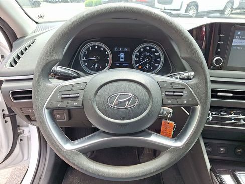 Used 2023 Hyundai Sonata SE FWD image 18