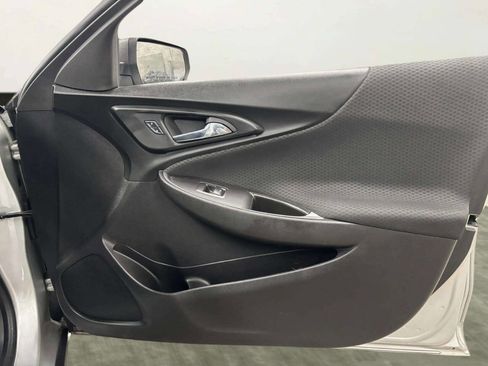 Used 2017 Chevrolet Malibu LS image 18