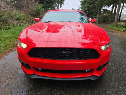 Used 2016 Ford Mustang Coupe RWD image 8