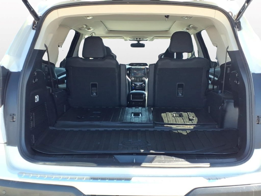 Used 2022 Subaru Ascent Touring AWD/4WD image 12
