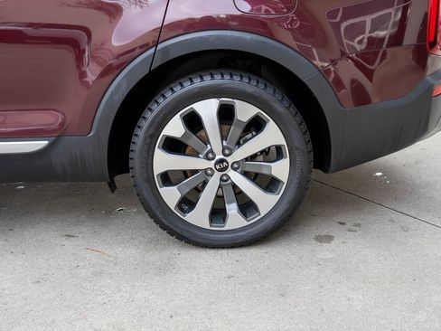 Used 2020 Kia Telluride S image 31