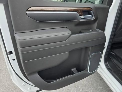 New 2026 GMC Sierra 1500 Elevation image 11